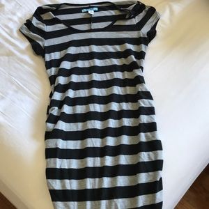 Old Navy Maternity Dress
